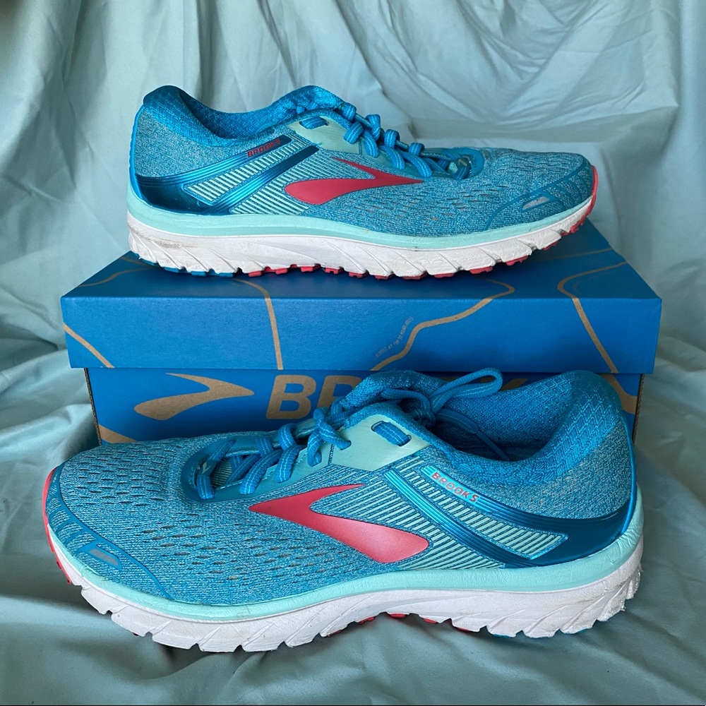 Brooks Adrenaline GTS 18, lots of miles left.